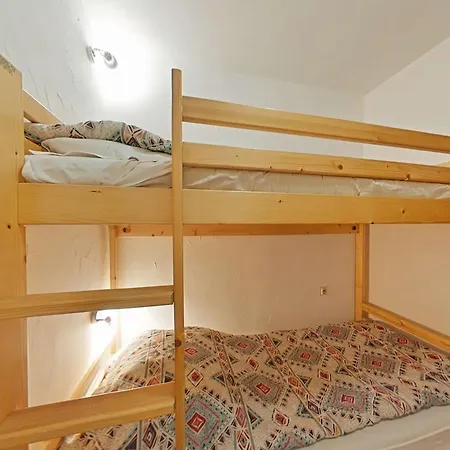 Confortable Avec Parking Au Grand Bornand - Fr-1-241-132